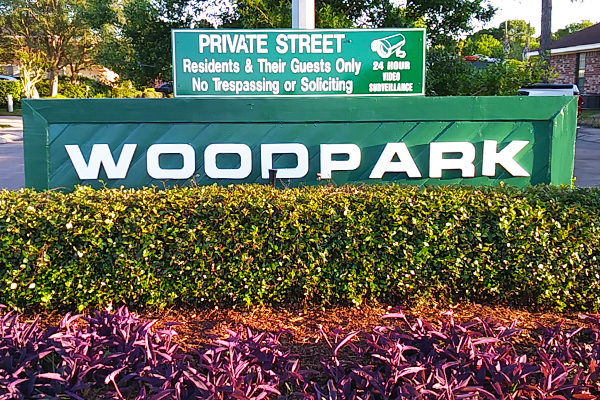2018.06.30 - WoodPark Residential Sign